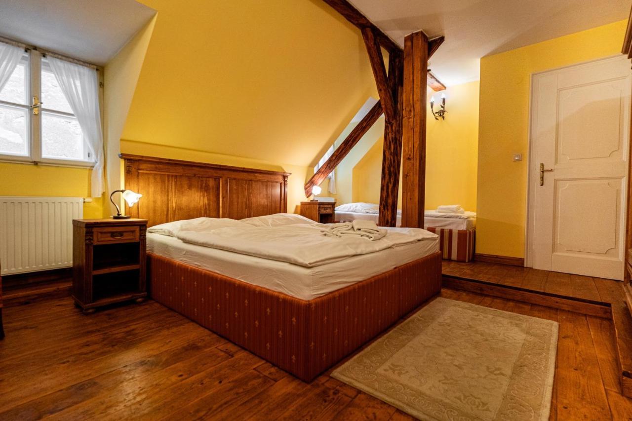 Penzion Cosmopolitan Ii. Banská Štiavnica Exterior foto