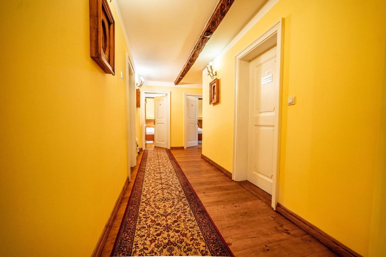 Penzion Cosmopolitan Ii. Banská Štiavnica Exterior foto