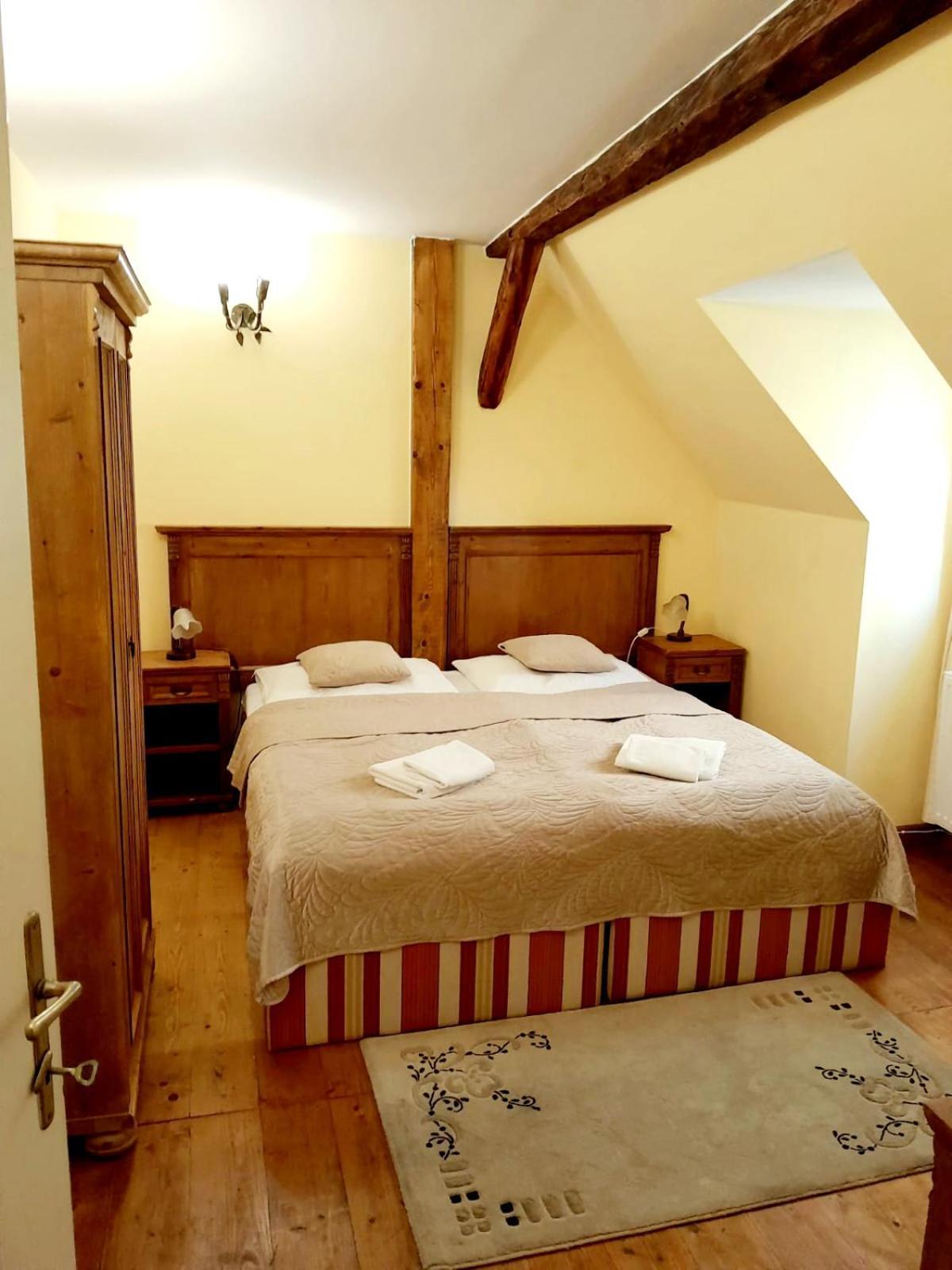 Penzion Cosmopolitan Ii. Banská Štiavnica Exterior foto