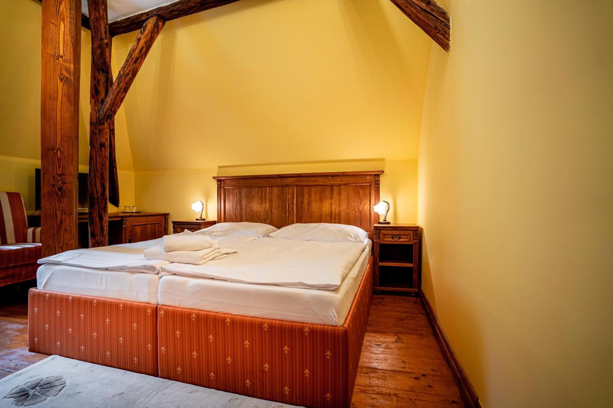 Penzion Cosmopolitan Ii. Banská Štiavnica Quarto foto