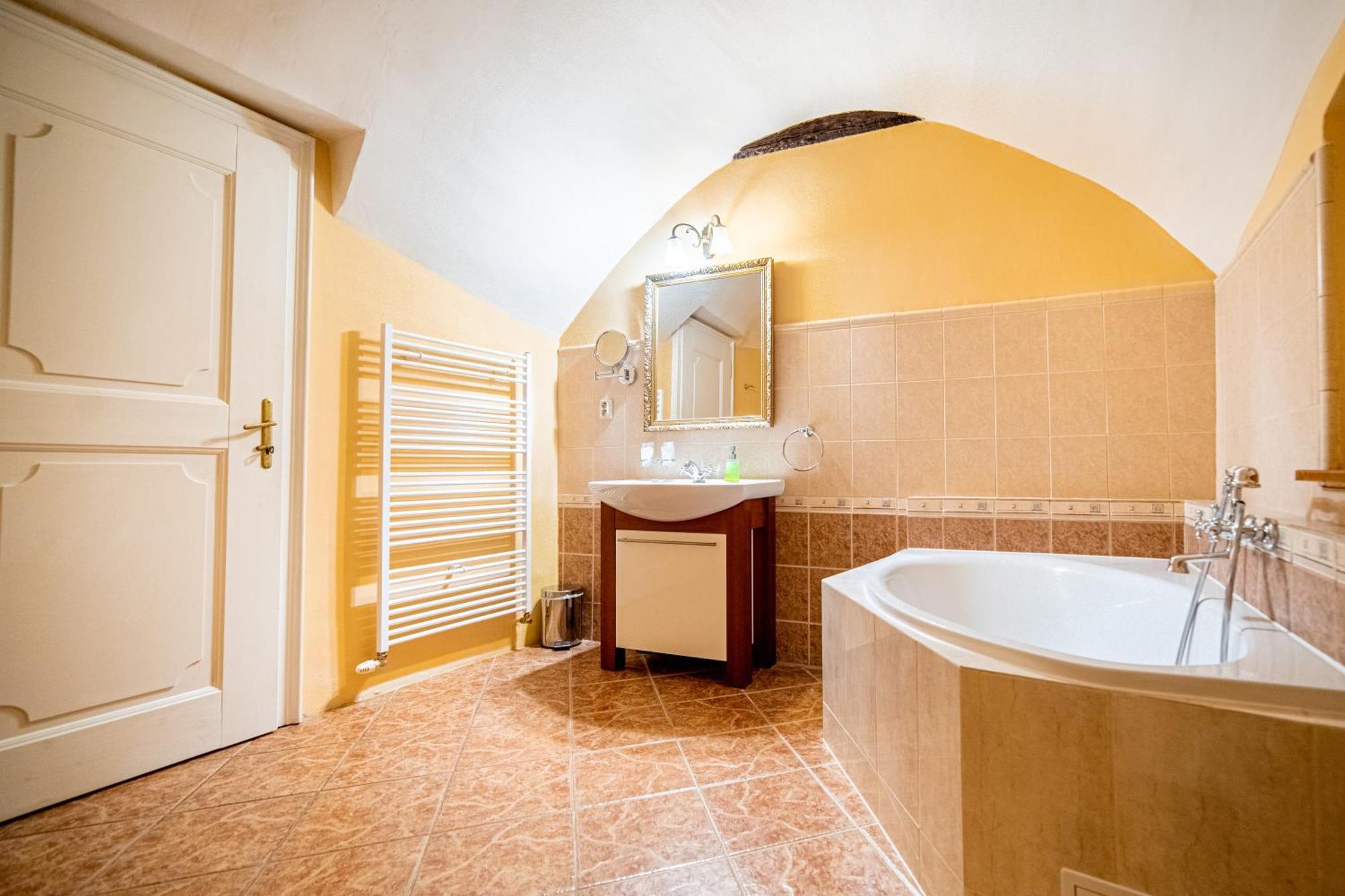 Penzion Cosmopolitan Ii. Banská Štiavnica Quarto foto