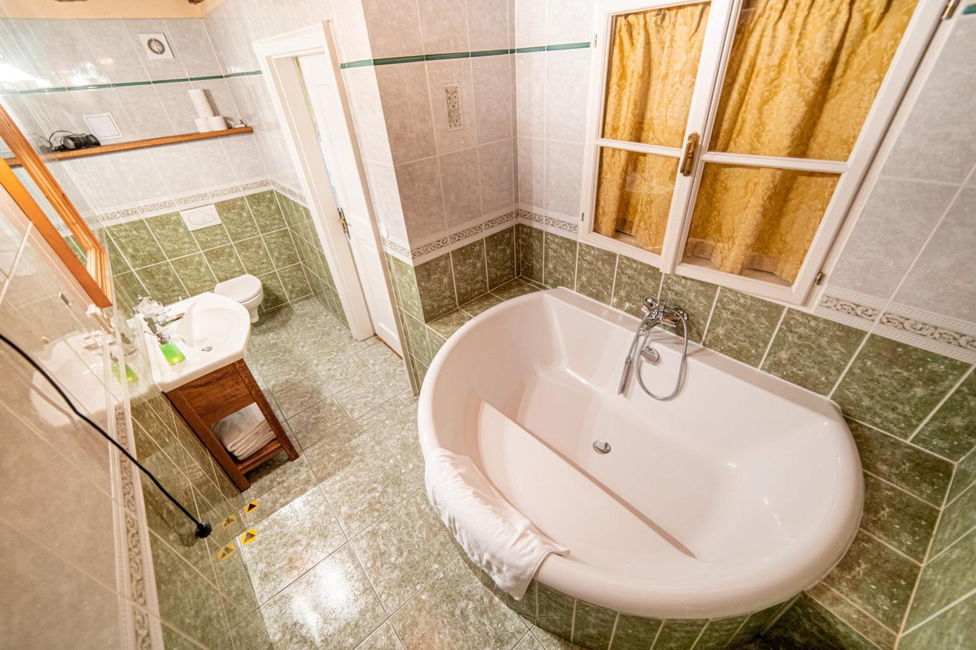 Penzion Cosmopolitan Ii. Banská Štiavnica Quarto foto