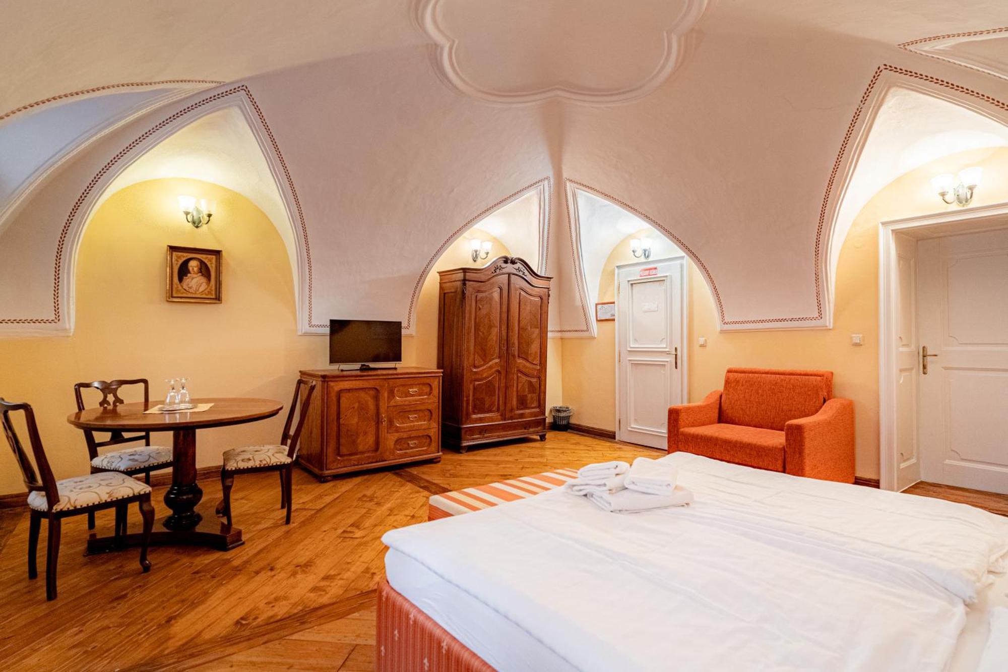 Penzion Cosmopolitan Ii. Banská Štiavnica Quarto foto
