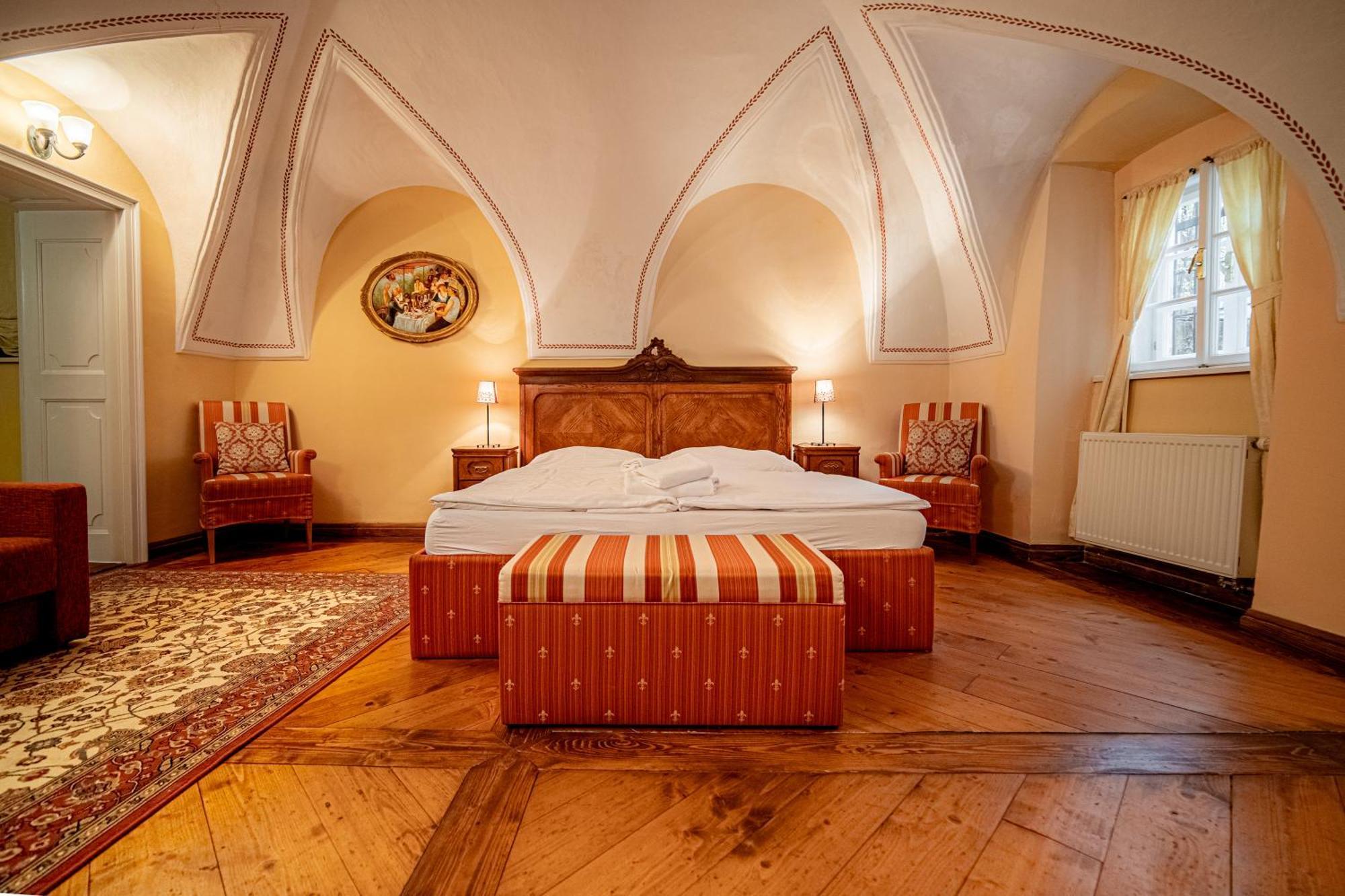 Penzion Cosmopolitan Ii. Banská Štiavnica Quarto foto